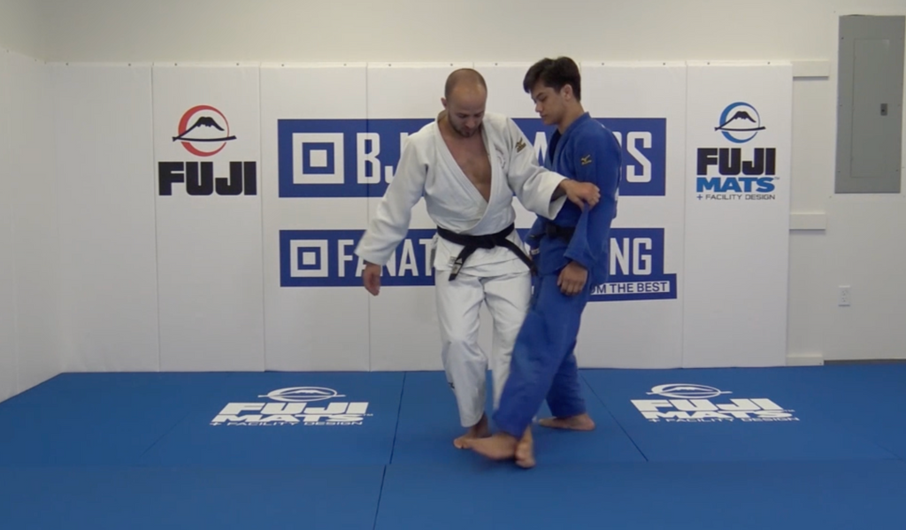 FREE Technique! Ugo Legrand gifts you a FREE technique from his instructional!
