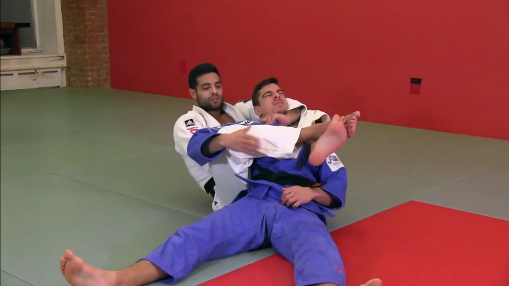 Learn This Powerful Choke with Sagi Muki