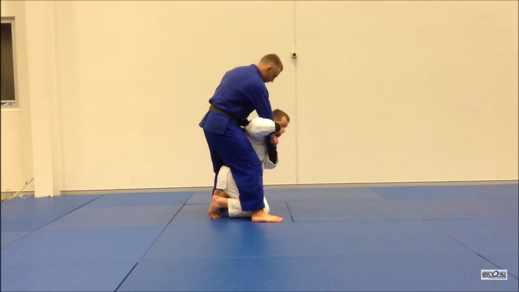 Stop The Strangle From Drop Seoi Nage