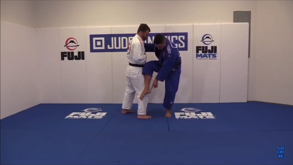 Catch Your Opponent Off-Guard With This Variation Of Osoto Gari